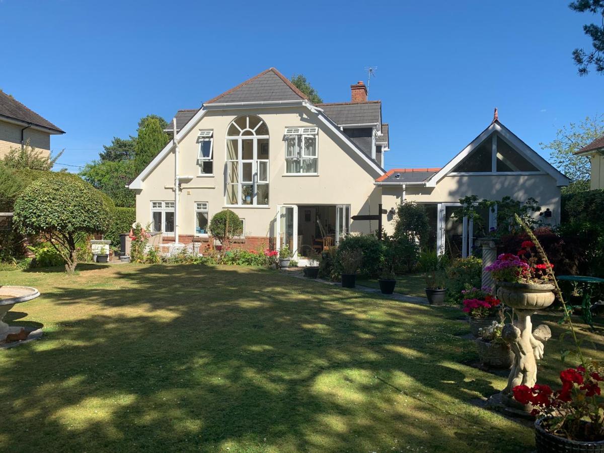 Heatherdene House Corfe Mullen Dış mekan fotoğraf
